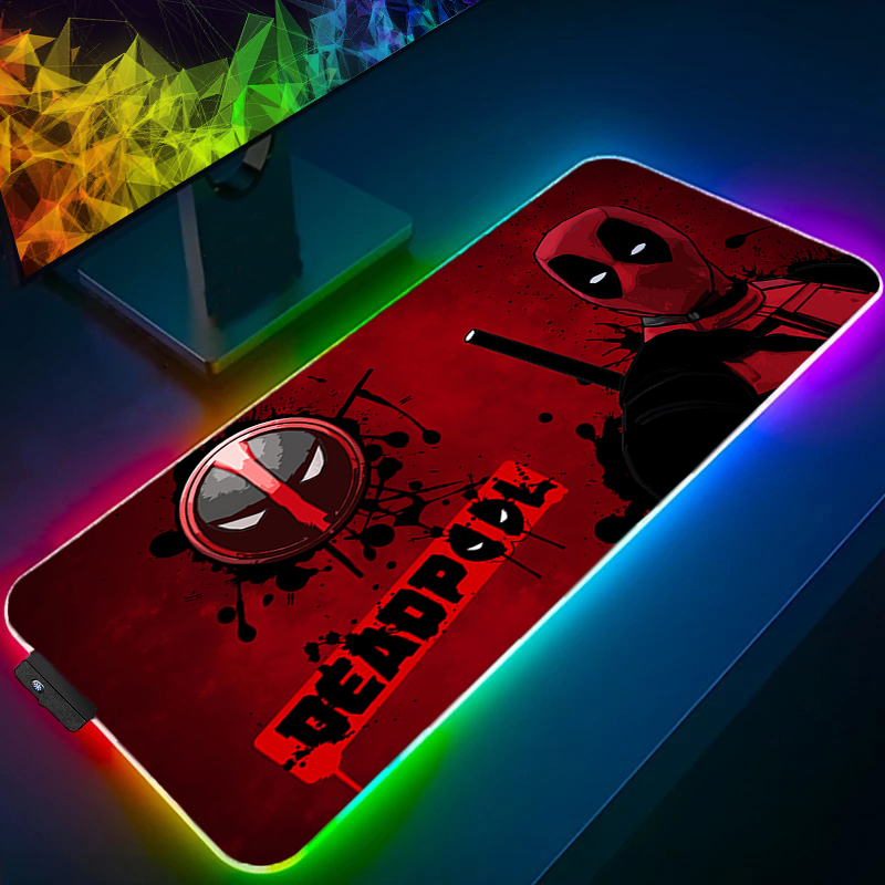 Tech Gaming Accessories - แผ่นรองเมาส์ LED สำหรับเล่นเกม พร้อมไฟแบ็คไลท์ ขอบล็อค ลายอนิเมะ