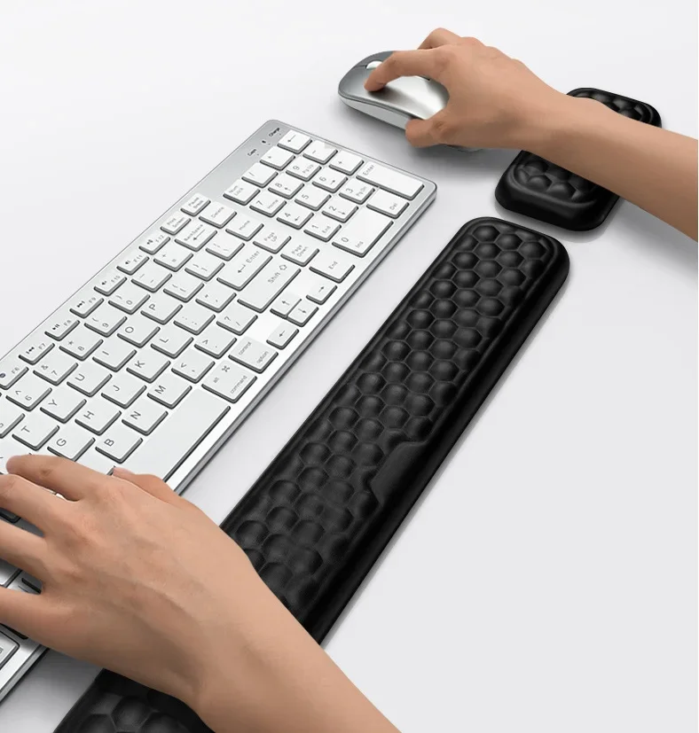 Keyboard Wrist Pad Leather - แผ่นรองข้อมือและคีย์บอร์ดแบบนวด สำหรับพีซี แล็ปท็อป เล่นเกมส์ ทำงานในออฟฟิศ ที่วางคีย์บอร์ดและเมาส์