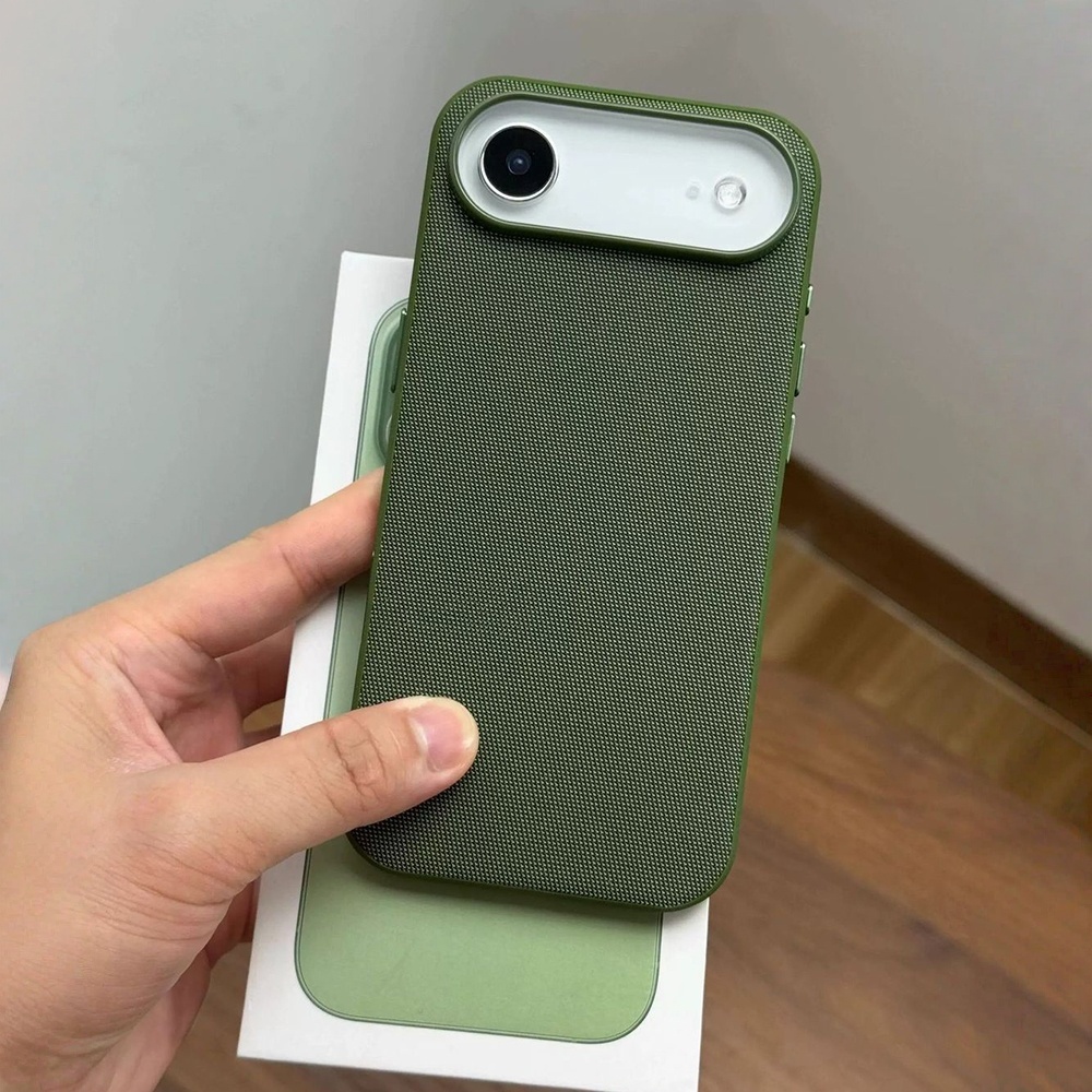 Tech Accessories Hard Case - เคสโทรศัพท์แม่เหล็กแบบผ้าทอ Original Tech สำหรับ iPhone 17